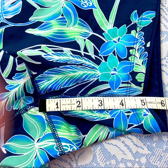 Lands End Swim Shorts Size 12 - Picture 7 of 7